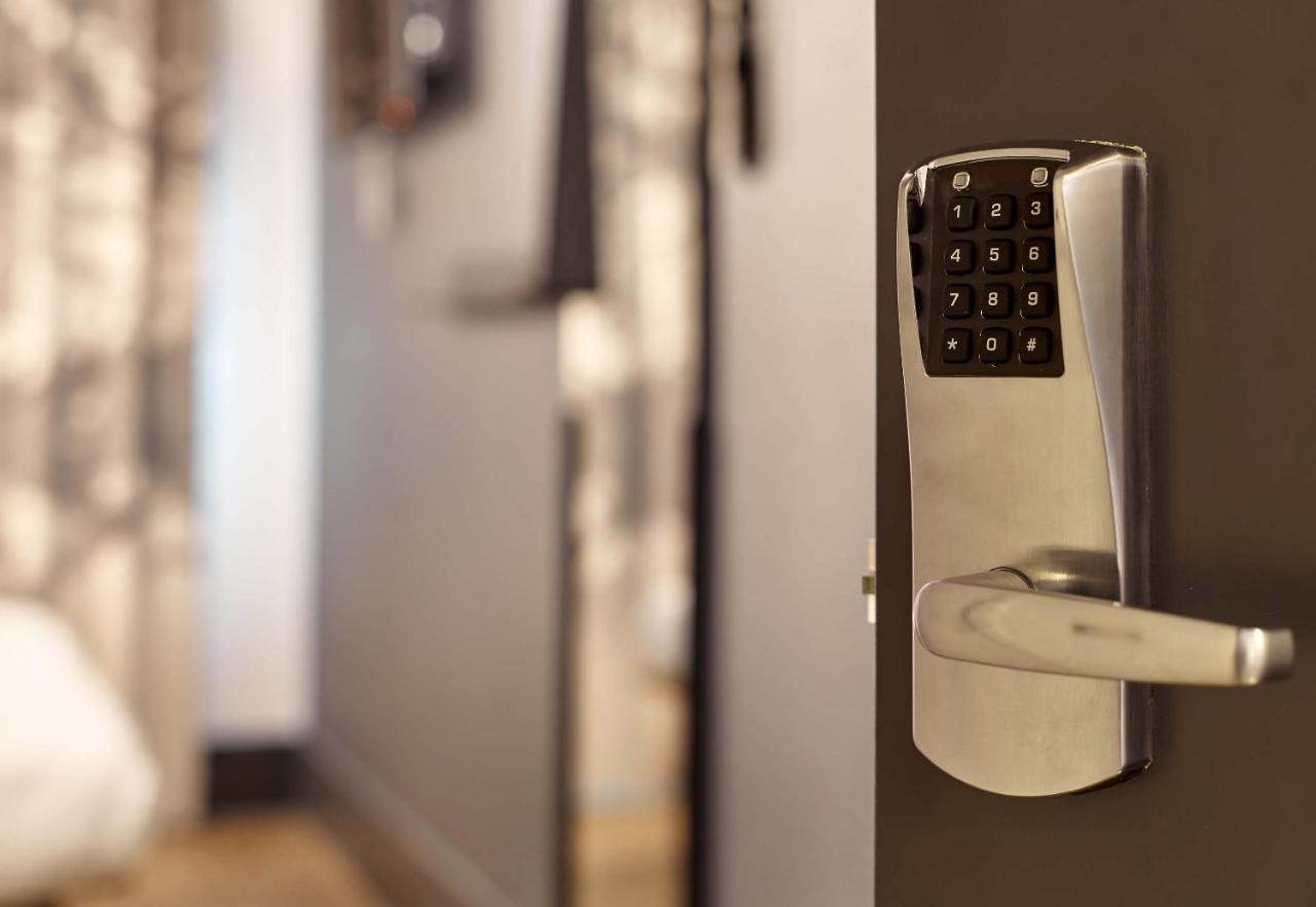 B&B Hotel Cergy Saint-Christophe Gare ภายนอก รูปภาพ