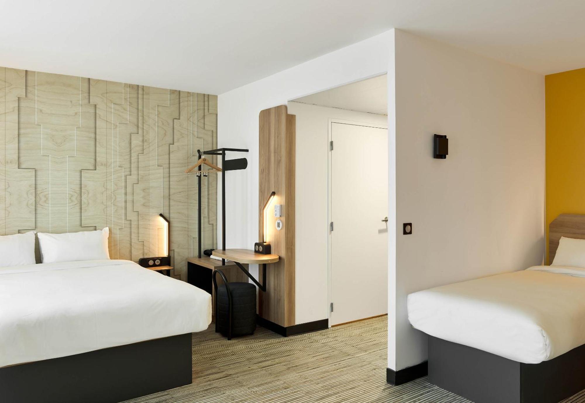B&B Hotel Cergy Saint-Christophe Gare ภายนอก รูปภาพ